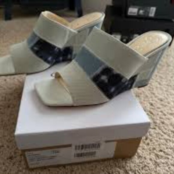 7 - Jessica Simpson Aishia Wedge Sandal - Picture 1 of 5